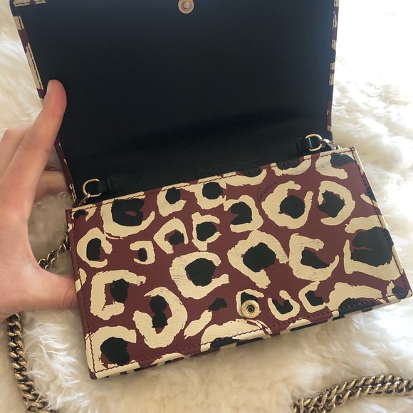 Gucci Leopard WOC - Picture 7 of 15